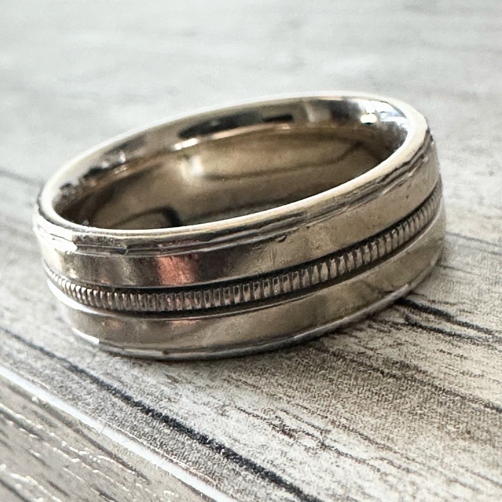 Men's 14k White Gold Wedding Band